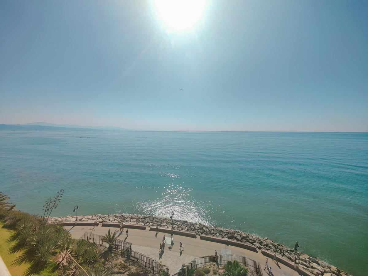 Santa-clara-blue Horizon. Front Line Appartement *